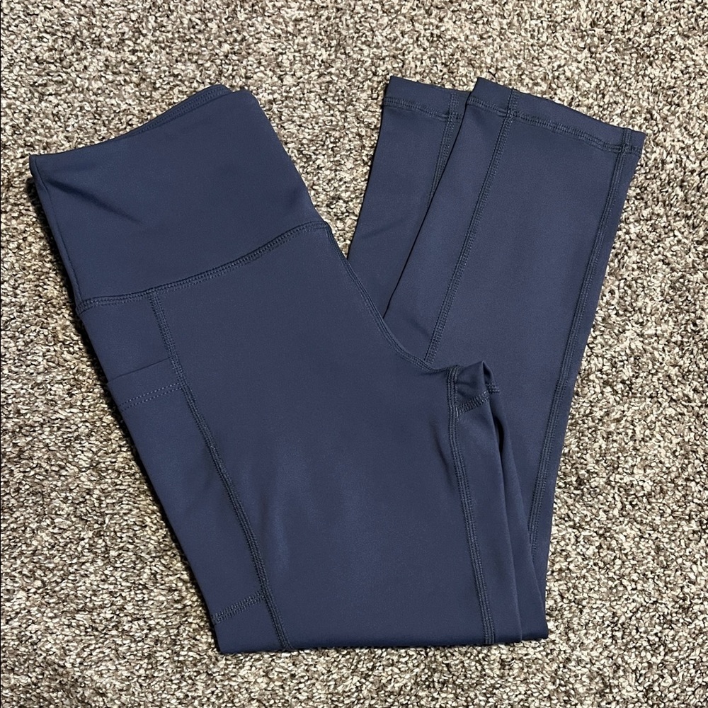 Zyia Active gray cropped leggings